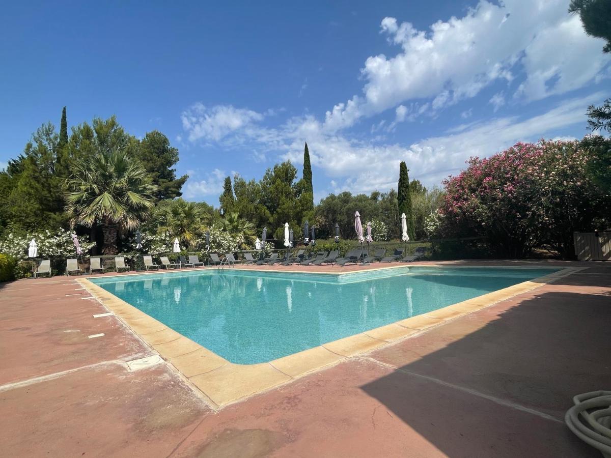Domaine De Beaumont Villa Agde Exterior photo